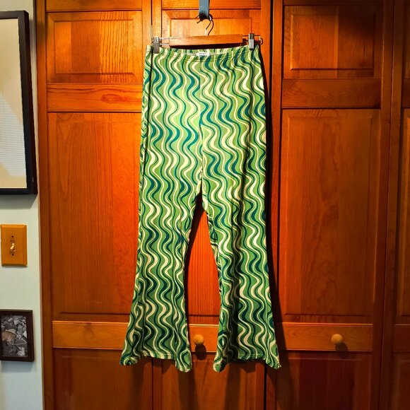 Valleygirl Groovy Green Flare High Waisted Stretchy Pants Women's Size Large - Picture 1 of 9